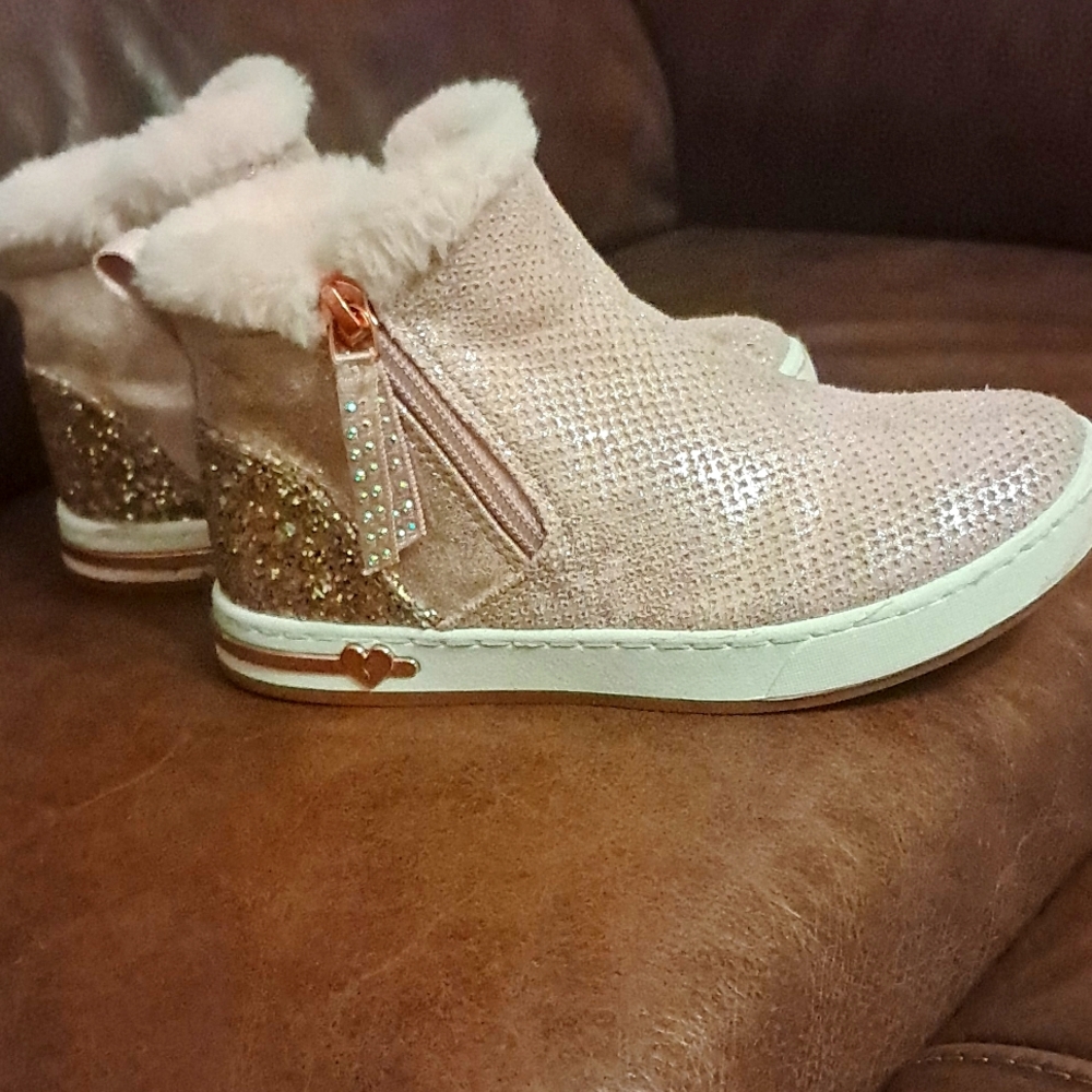 Sketchers Girls Boots